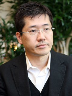 磯崎哲也氏