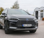 なぜバフェットはテスラではなく中国EV大手「BYD」に投資する？業績好調の要因と両社の違い＝シバタナオキ