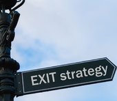 将来的な株価上昇が危ぶまれるいま、日銀の出口戦略が抱えるリスク資産の未来は…？＝山崎和邦