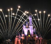 auPAYでディズニー、USJのチケ代が40%還元される裏ワザ発見。17日の再開に備えよう