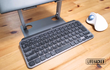 あえて会社支給のノートPCに「自前のワイヤレスキーボード＆トラックボール」を合わせ使いする理由