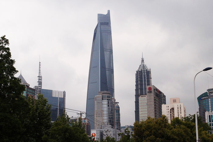 上海のランドマーク、上海環球金融中心はすぐそこ