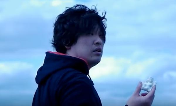 画像出典:YouTube(Sony Music (Japan))