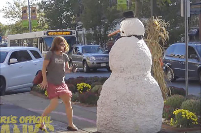 ナイスリアクション！定番ドッキリ「動く雪ダルマ」に全米がビックリ【動画】