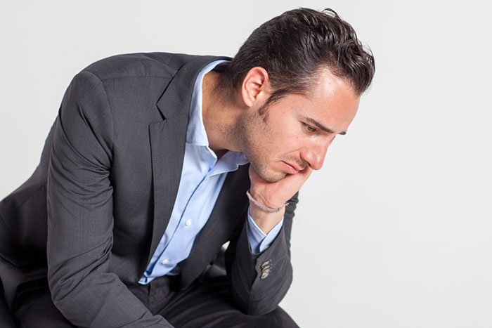 「職場の20歳女性に恋をした」40代既婚男性への読売のアドバイスが冷酷すぎる！