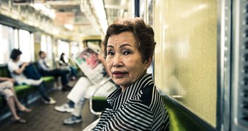 170111warattehaikenai_eye