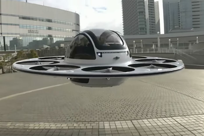まさに空飛ぶ円盤！イタリア製の乗れるドローン「既確認飛行物体」が上出来すぎる
