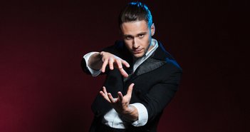 20170510finger magic trick_eye