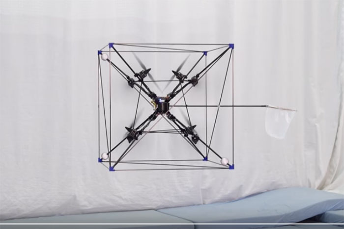 ついに「ドローンとの○○」が可能に!? その動き完全にニュータイプ(動画アリ)