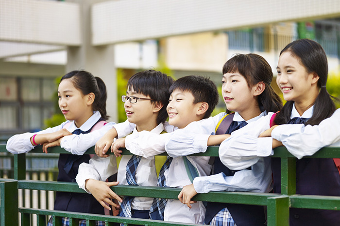 Ｉカップ巨乳の天木じゅんが「セーラー服」を着たら…二重の意味で校則違反に!?