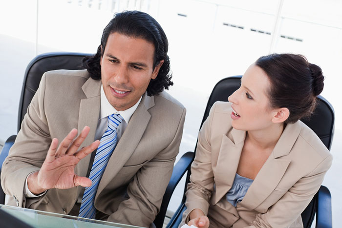 「仕事は見て盗め」系の上司が急に優しく教えてくれる便利な裏技が発見される！