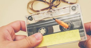 170820cassettetape_eye