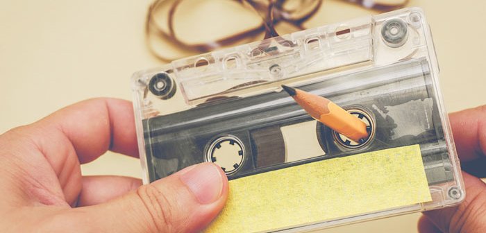 170820cassettetape_eye