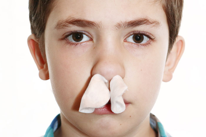 小学生時代に「鼻毛をライターで燃やして病院送りになった」男性の貴重な体験談