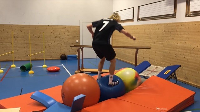 出典：YouTube（Andri Ragettli）