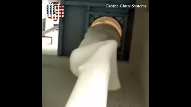 画像出典:YouTube(Viral in USA)