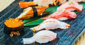 20171025sushi japan eye