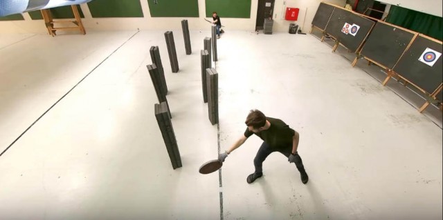 出典:YouTube(larsandersen23)