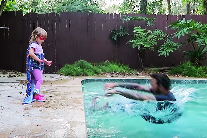 娘を一人前の○○に育てるぞ？ 海外パパの体当たり教育がもはや感動的☆