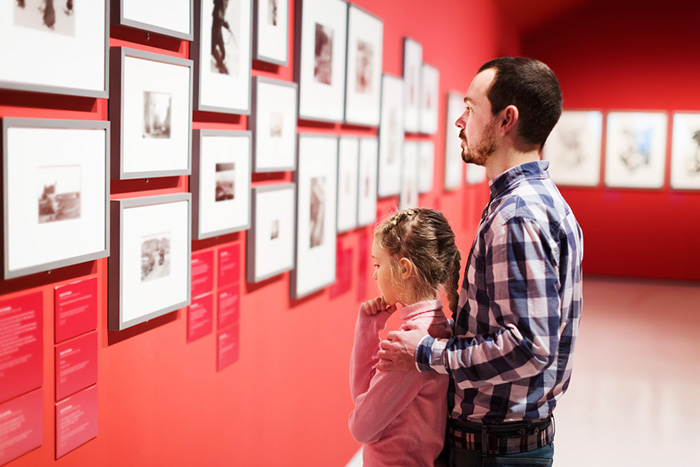 「騙し絵」のような1枚の写真。不思議すぎる丁字路に頭を抱える人が続出！