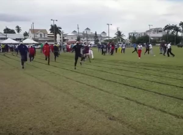 出典：YouTube（Curtis Brownrigg）