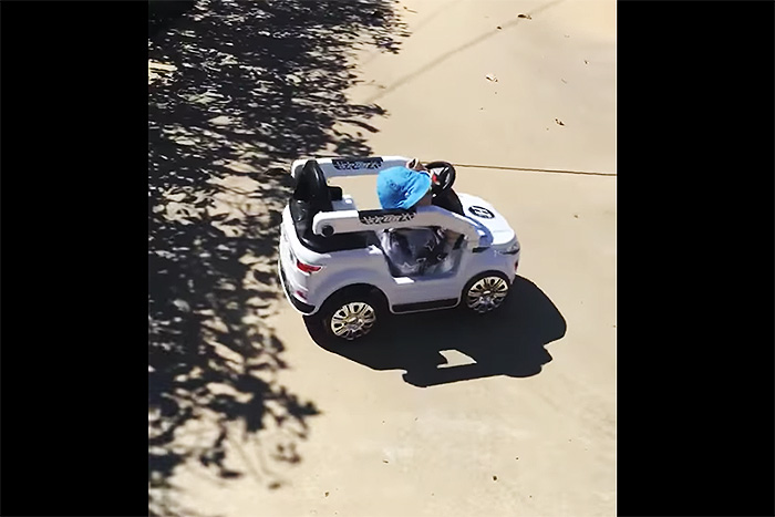 危ないよ！ 世界一かわいい「居眠り運転」のオチが予想外すぎたｗ