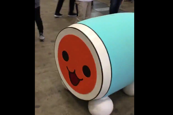 着ぐるみからお尻がポロリ？『太鼓の達人』人気キャラの中身が見えて阿鼻叫喚！