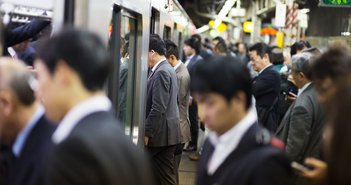世界中が「低欲望社会化」する中、日本は美しい衰退に向かう【大前研一「2018年の世界」】