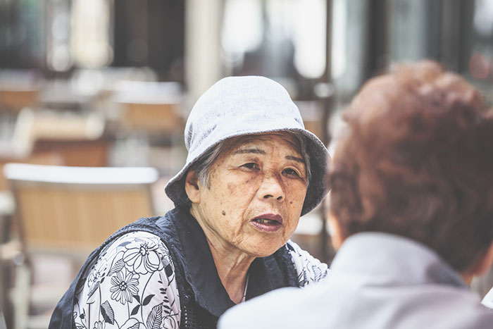 ほっこり？ 駅で聞いた「おばあちゃん同士の会話」のオチが衝撃的だと話題に！