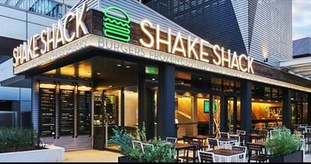 世界で店舗急増中。高級ハンバーガー店「Shake Shack」が高収益を生む理由＝シバタナオキ