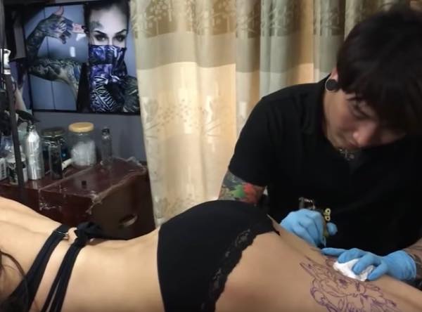 出典:YouTube(ViralHog)