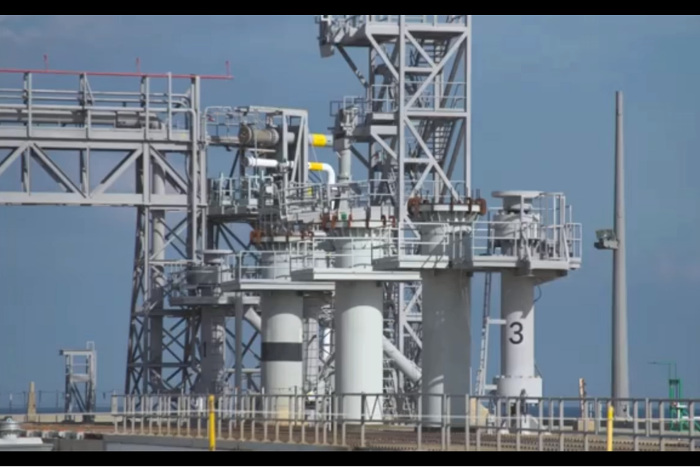 宇宙規模の消火活動！ スペースシャトルの火災対策がダイナミック過ぎると話題