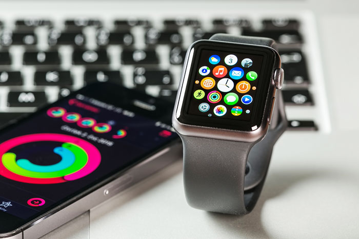Apple製品の闇…。広告の『Apple Watch』に表示されたメッセージがエグすぎる