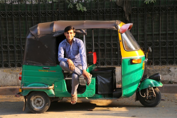 間違ってるけどカワイイ日本語！ タイのタクシーに書かれた文字が大評判に♪