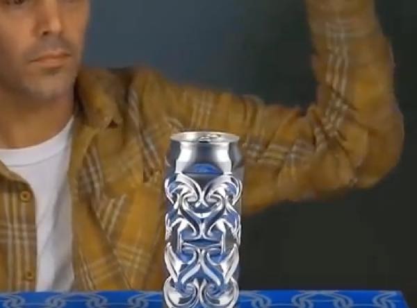 出典：YouTube（Noah Deledda）