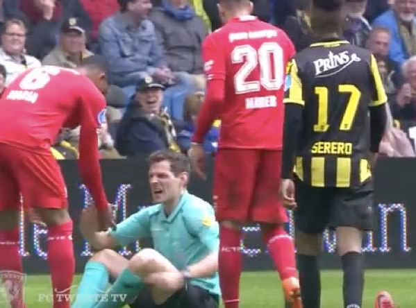 出典：YouTube（FCTwenteTV）