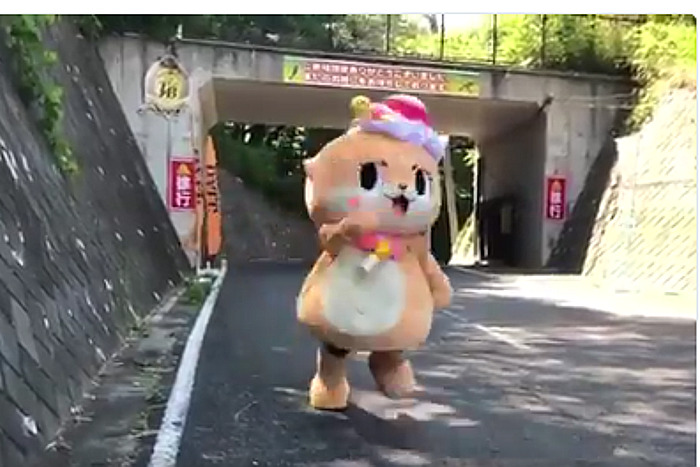 驚異の身体能力。高知県のゆるキャラ「ちぃたん☆」の走りが速すぎると話題！