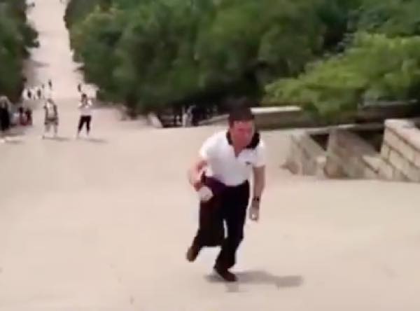  出典：YouTube（People’s Daily, China 人民日报）