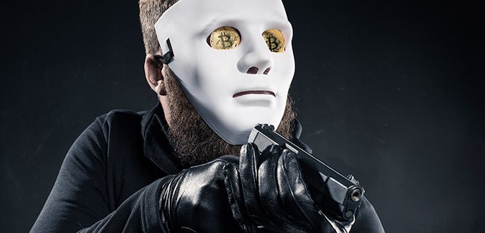 180624btchacking_eye