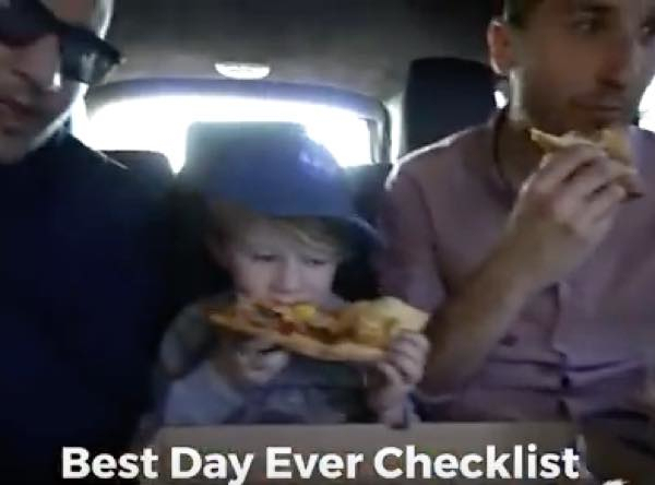 出典：YouTube（Yes Theory）