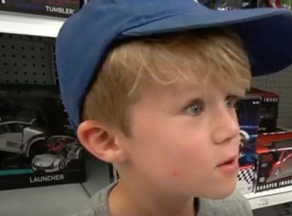 出典：YouTube（Yes Theory）