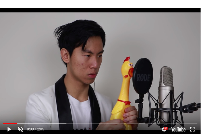 あの「叫ぶチキン」のおもちゃで名曲『カノン』を演奏！ 予想外の美声にネット騒然