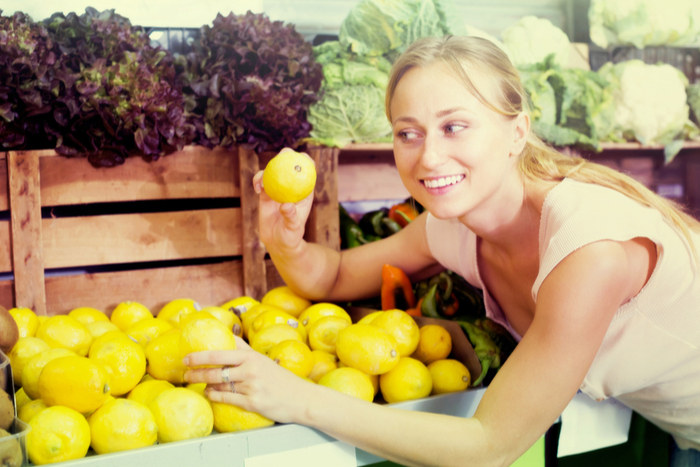 なぜか見ちゃう。レモンが転がり続けるだけの動画がなんと900万回再生を突破！