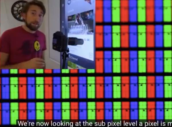 出典:YouTube(The Slow Mo Guys)