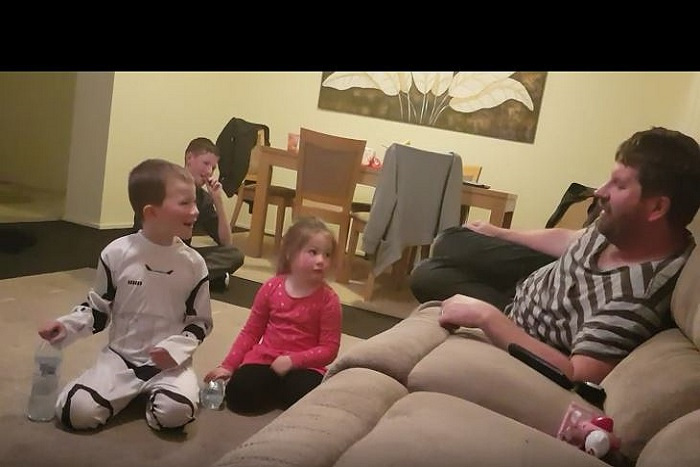 「1回で成功したら500ドルあげる」家族同士の賭けに挑む少年の運命は…