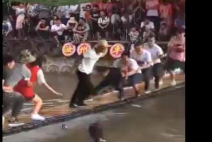 出典:LiveLeak(spud4x)