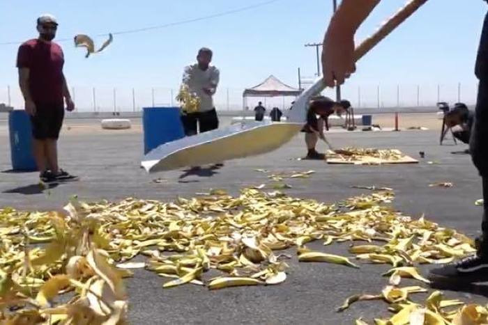 出典:YouTube(TheHoonigans)