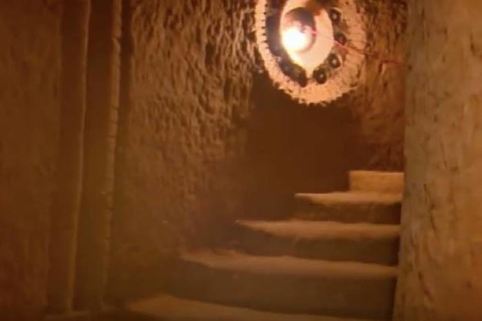 出典：YouTube（ZED.am）