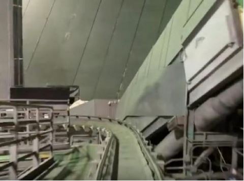 出典：YouTube（Theme Park University） 