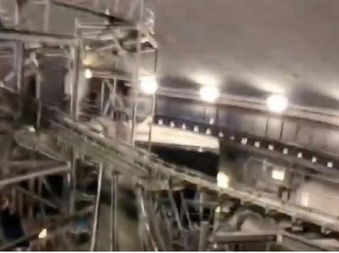 出典：YouTube（Theme Park University） 